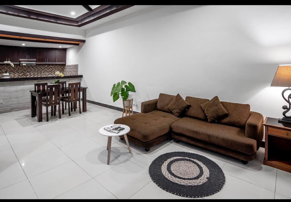 Pondok Arya Kuta Villas By Kamara Luaran gambar